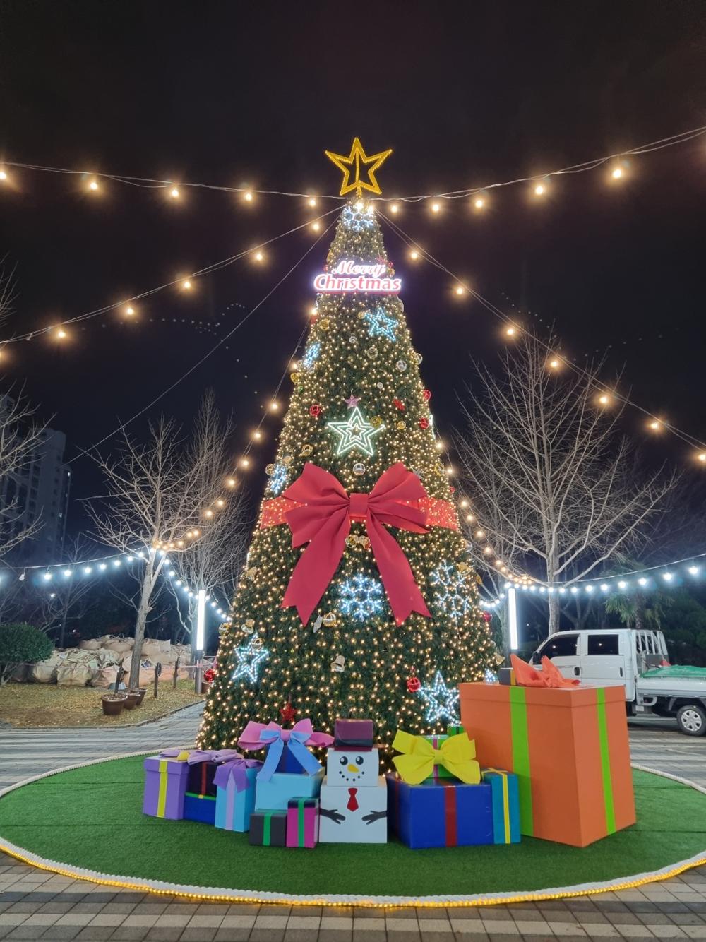 무안군, 불무공원에 10m 높이 대형 트리 점등