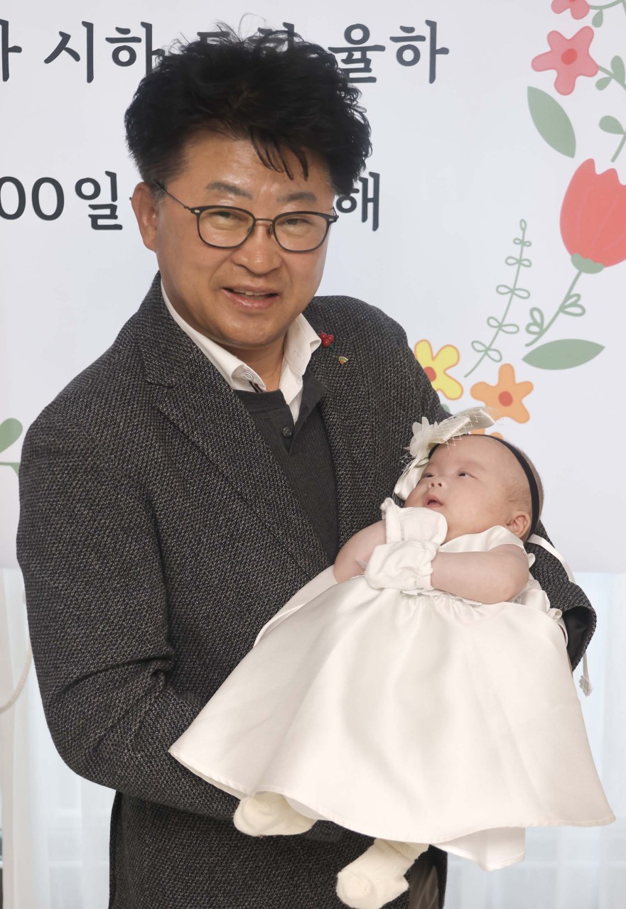 대전 대덕구 “네쌍둥이의 백일을 축하합니다”