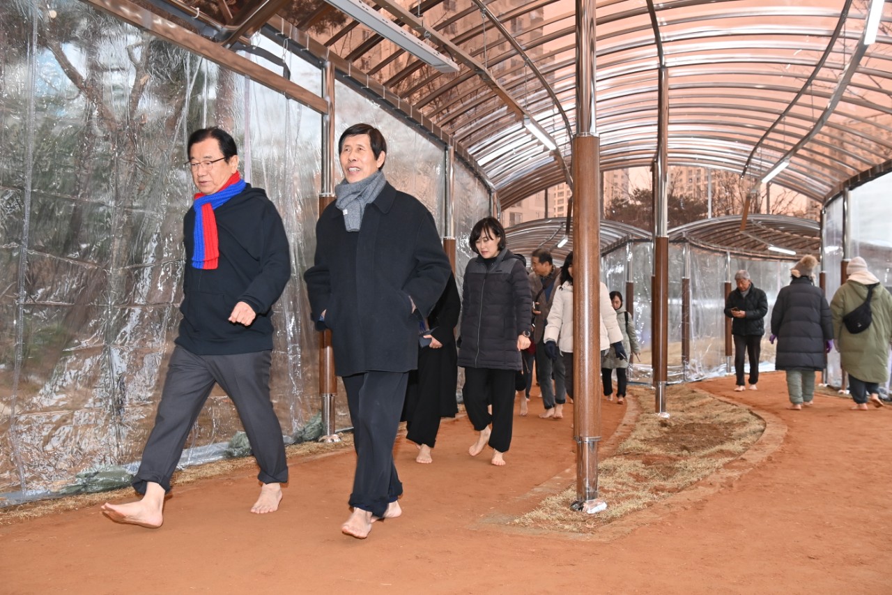 하남시, 감일·위례지구 황톳길 개장… 총 8개소로 확대