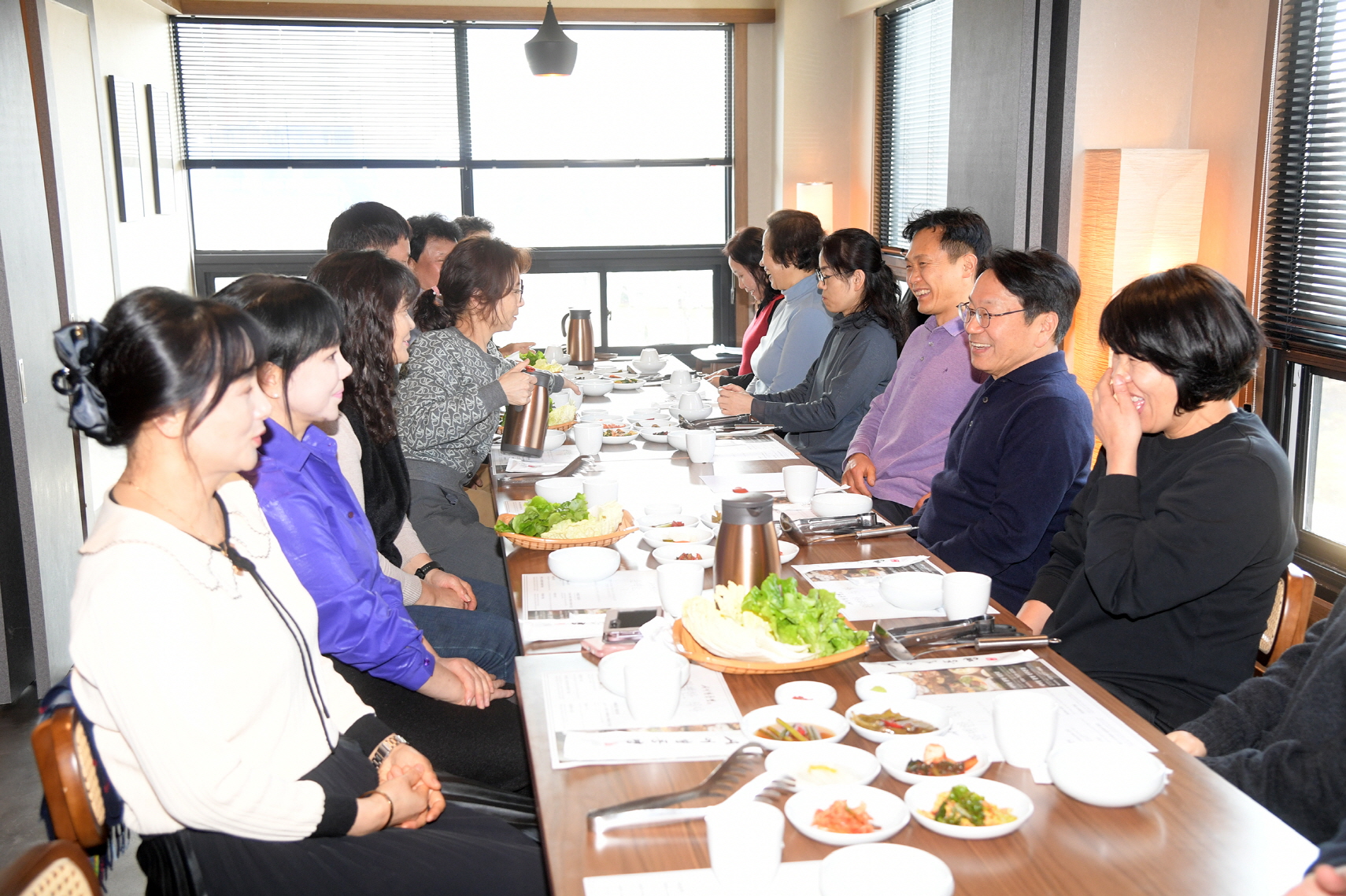 강기정 광주광역시장, 구내식당 직원들과 인근 식당서 오찬