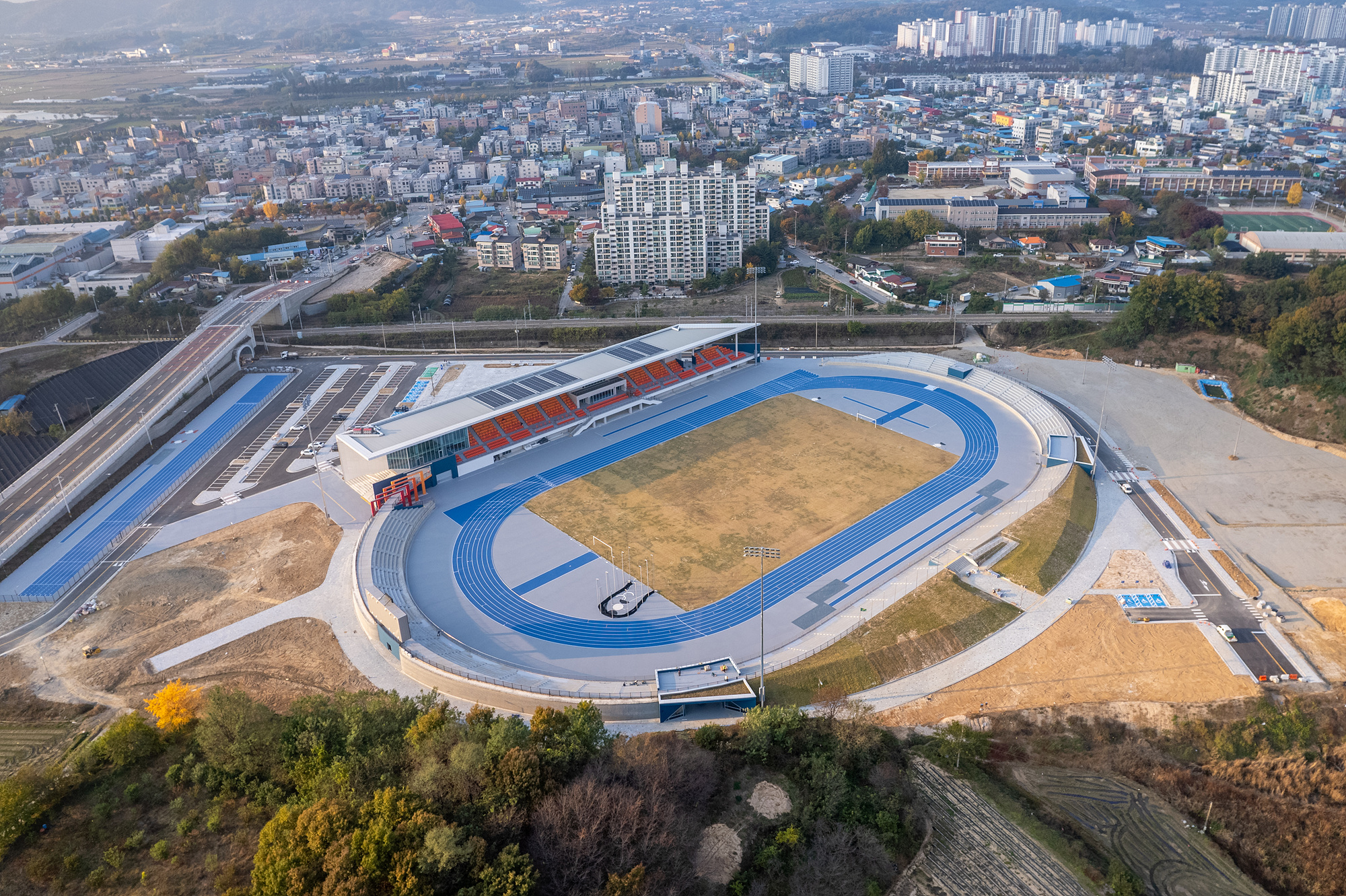 증평종합운동장, 22일부터 육상트랙 무료 개방