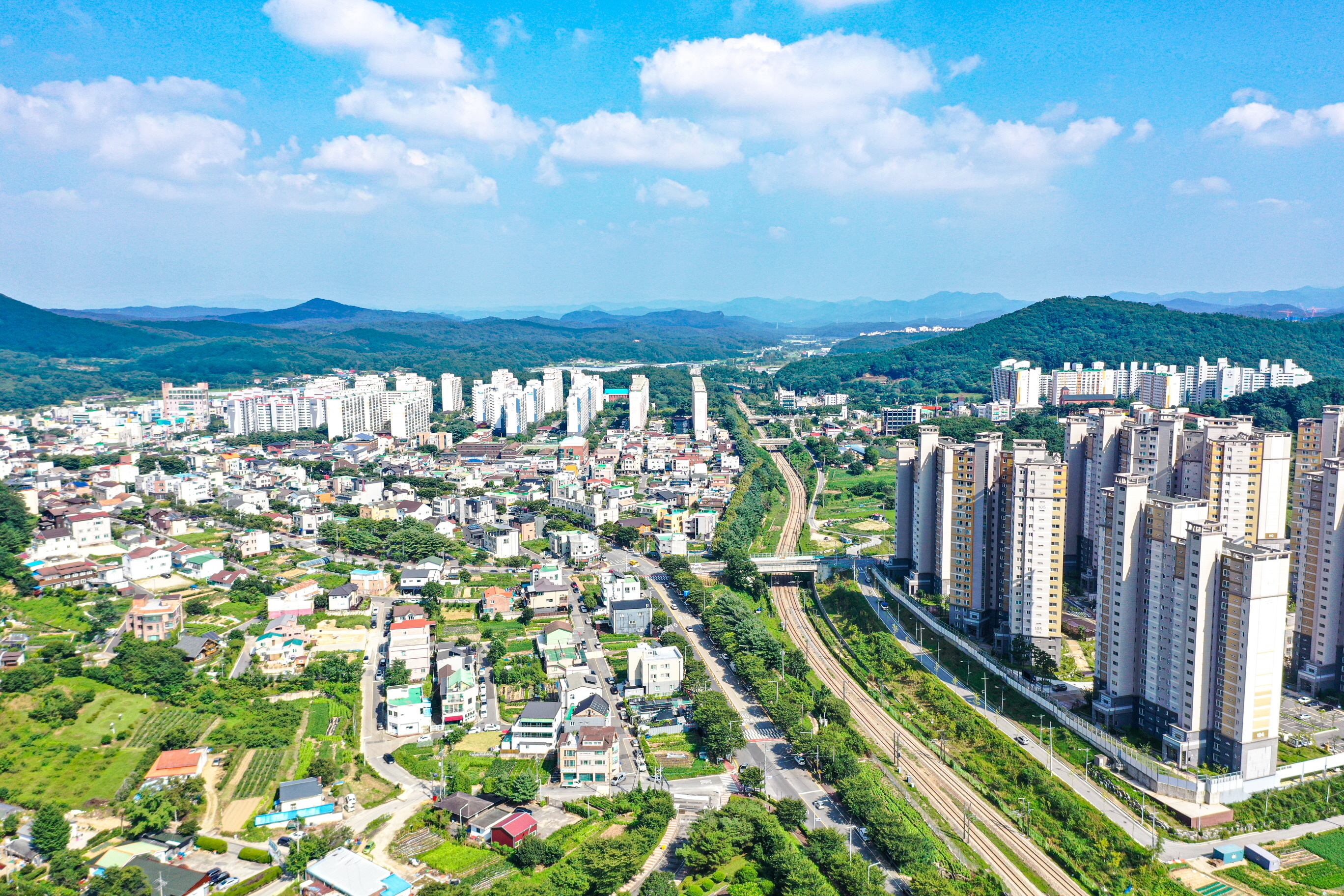 계룡시, 인구감소 파고 넘어 7만 자족도시 정조준