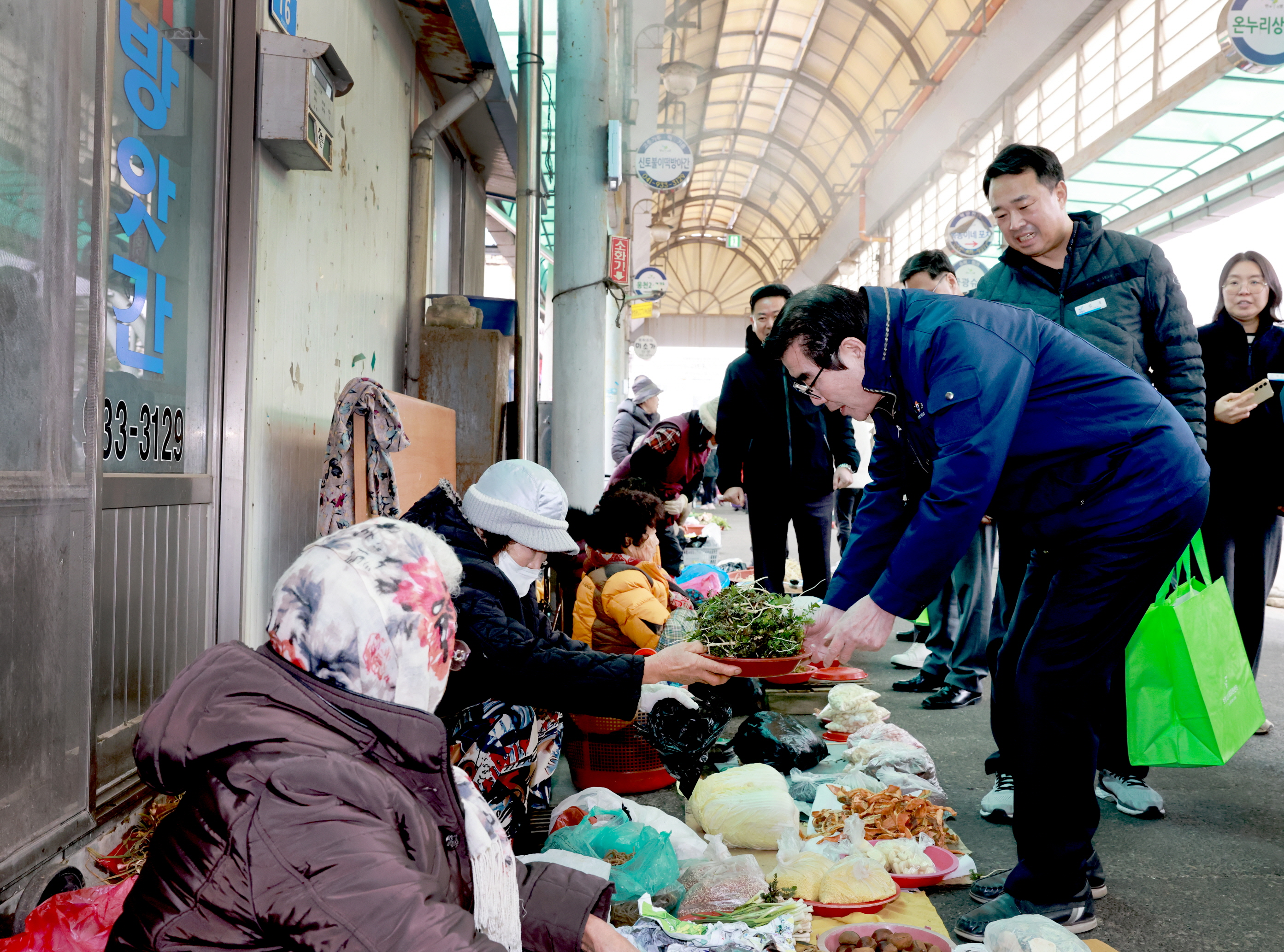 보령시 전직원, 전통시장 활성화 위해 팔걷고 나서