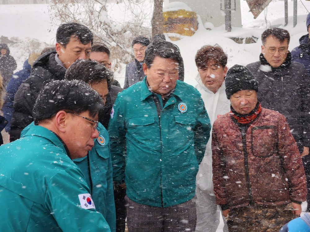 당진시 오성환 시장, 대설피해 축산농가 방문, 피해 대응에 전력