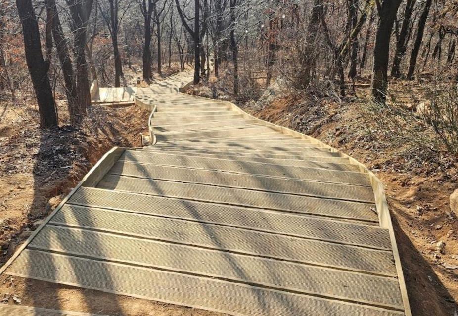 서대문구, 안산(鞍山) 봉수대 편리하게 오를 수 있도록 등산로 정비