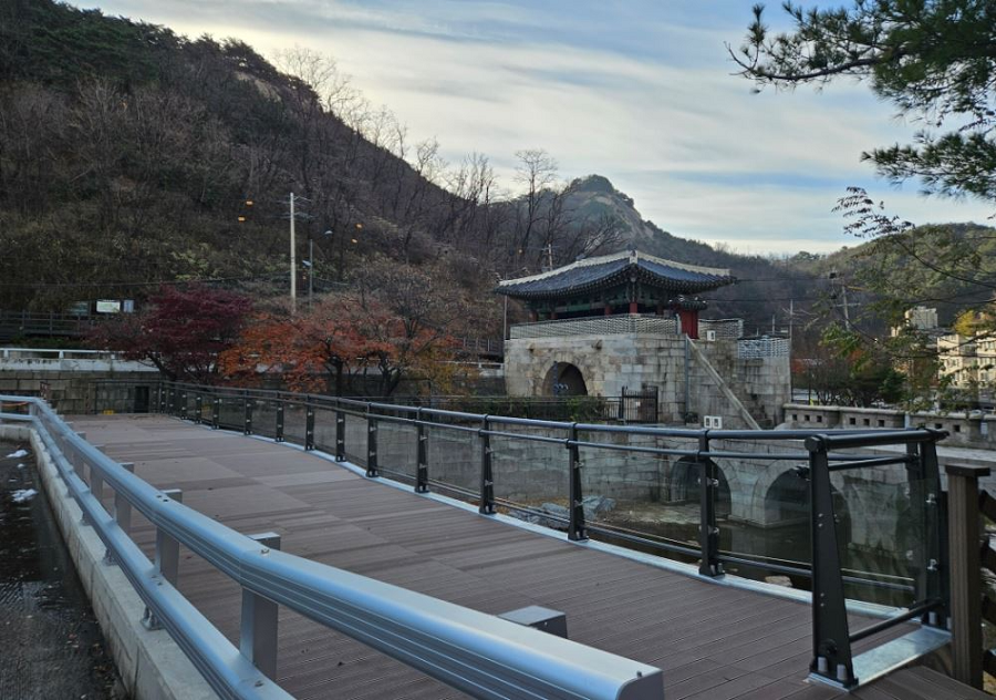 눈앞에 펼쳐지는 탕춘대성 절경, 종로구, 홍지문에 전망대·소원나무 설치