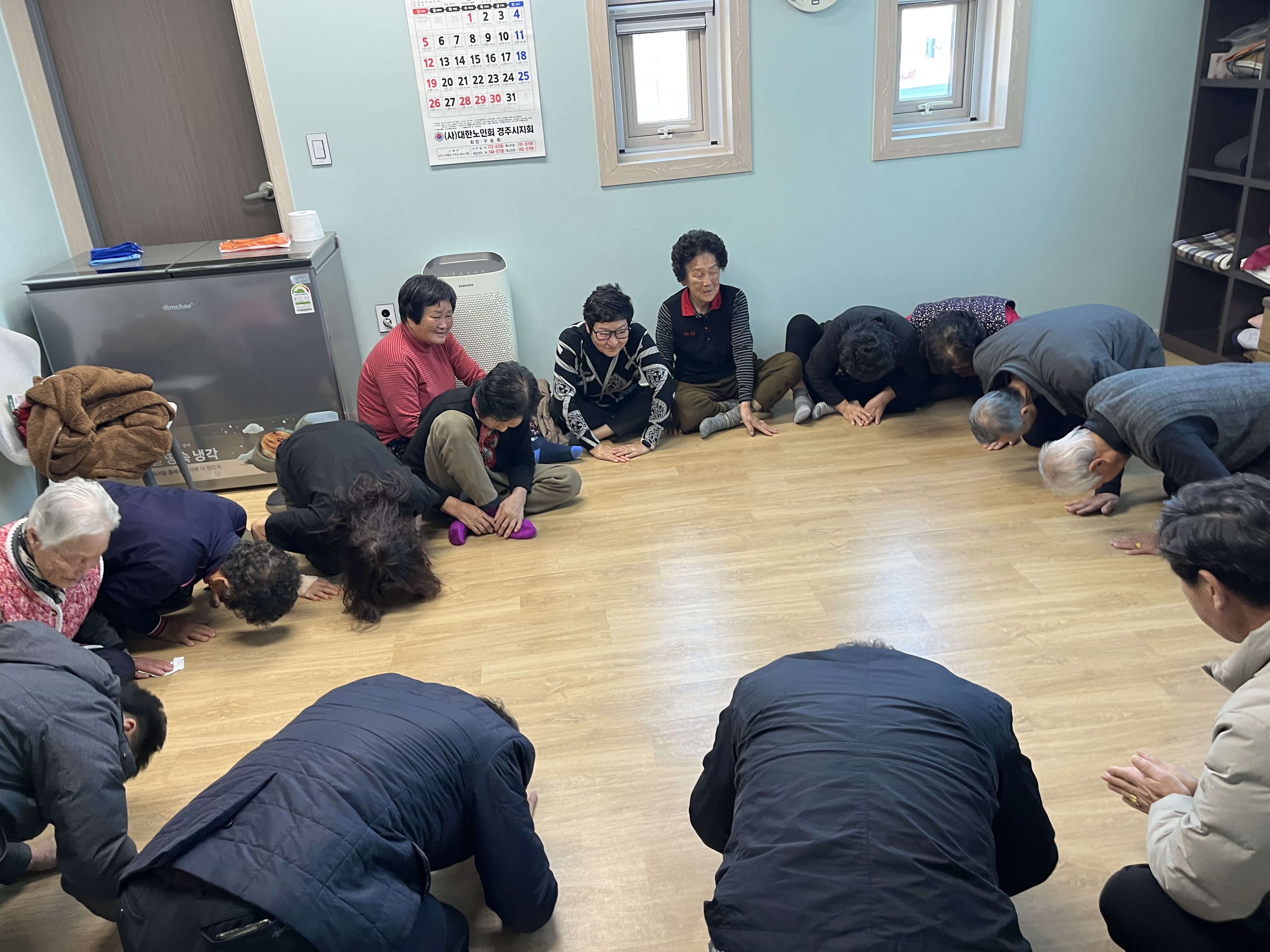 이채우 경주 감포읍장, 경로당 방문해 새해 인사와 주민 소통