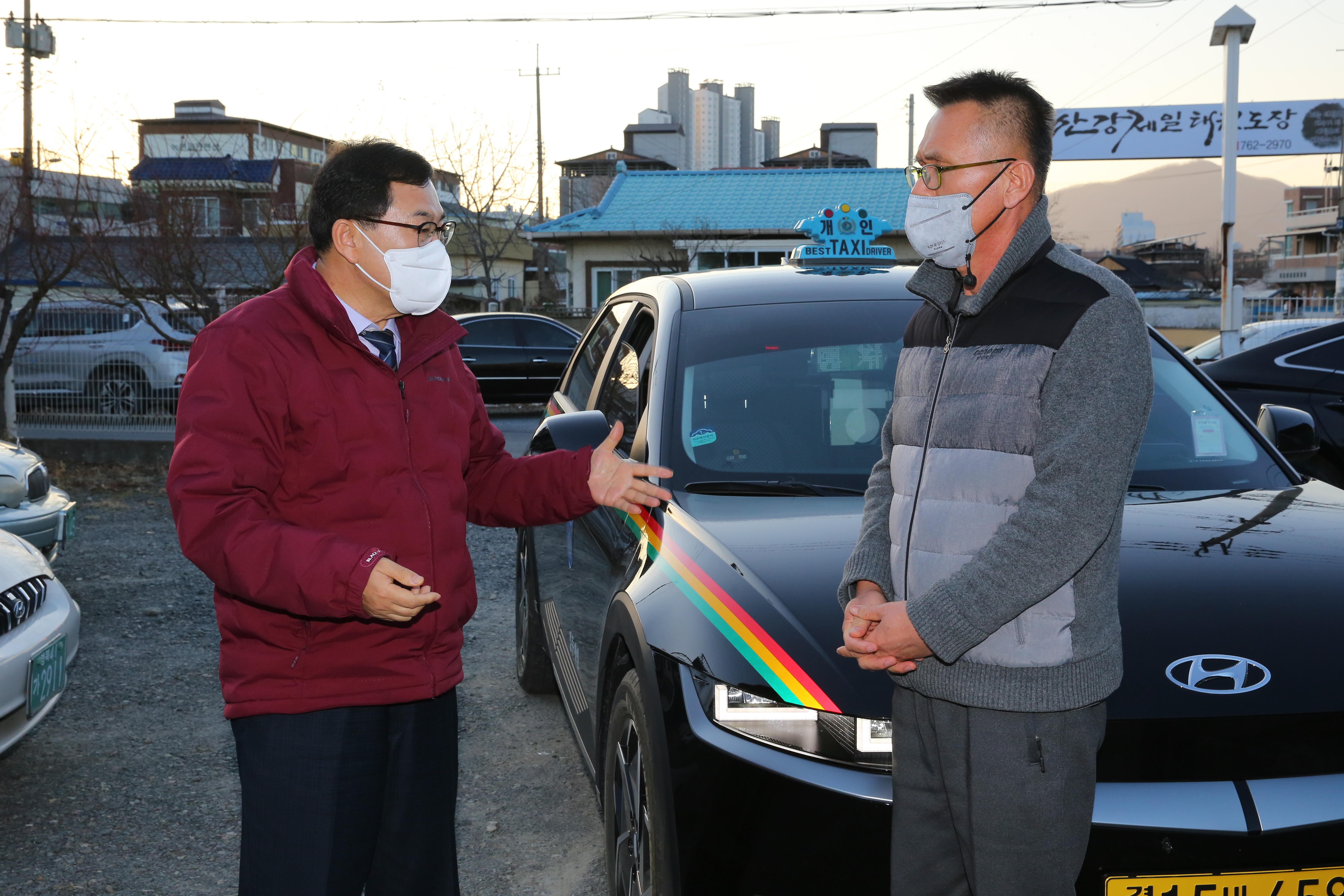 경주시, 내달부터 어르신 무료택시 대폭 확대… 충전 금액‧결제 한도 상향