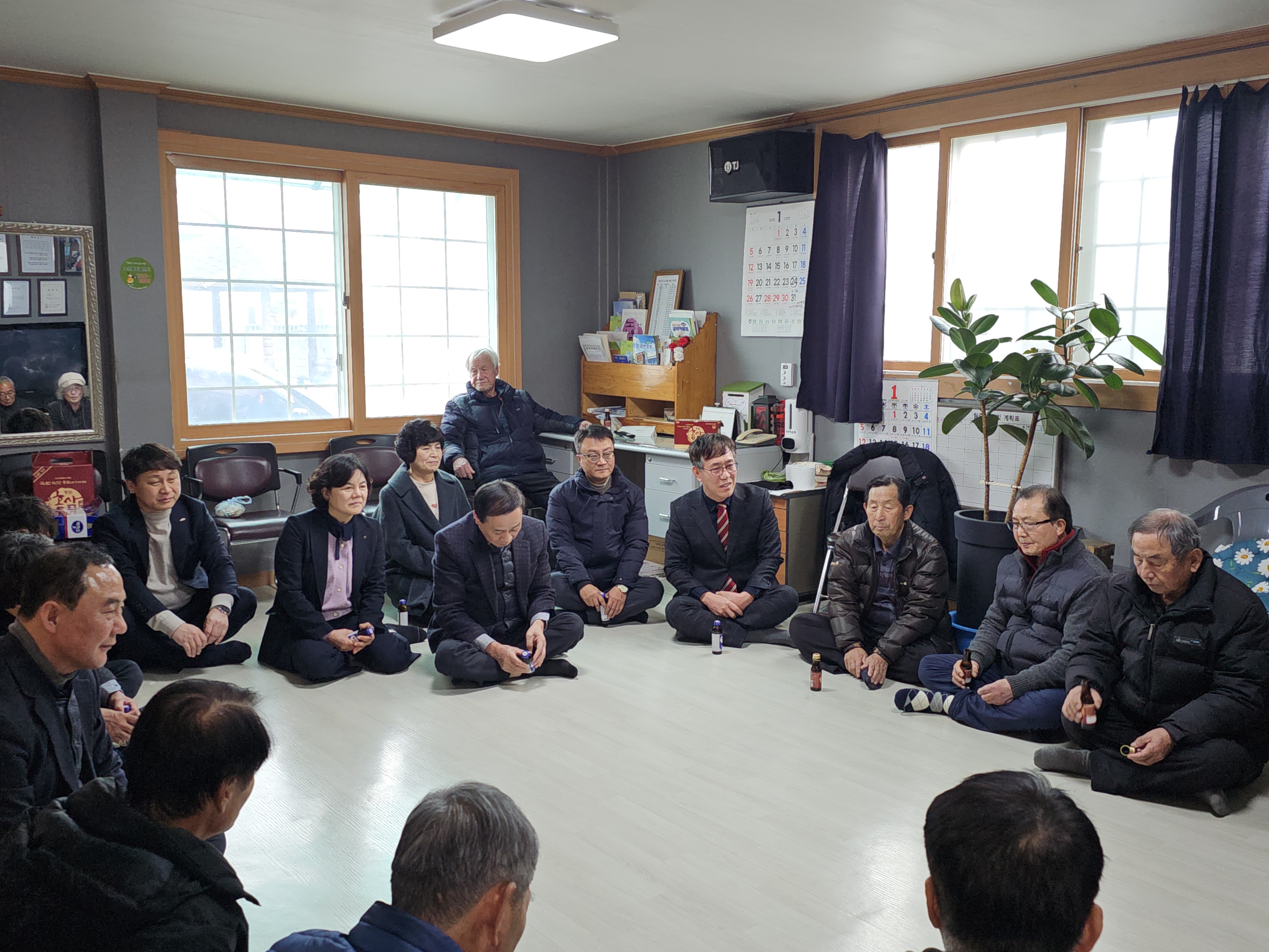 월항면 경로당 방문, 어르신들께 새해 인사드려