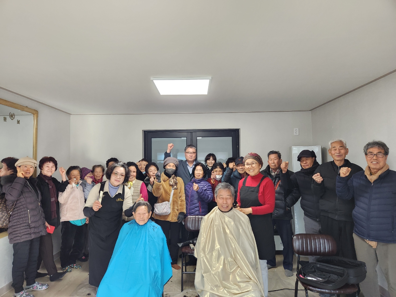 가조면 큐헤어살롱, 용당소마을 어르신에게 이·미용 봉사