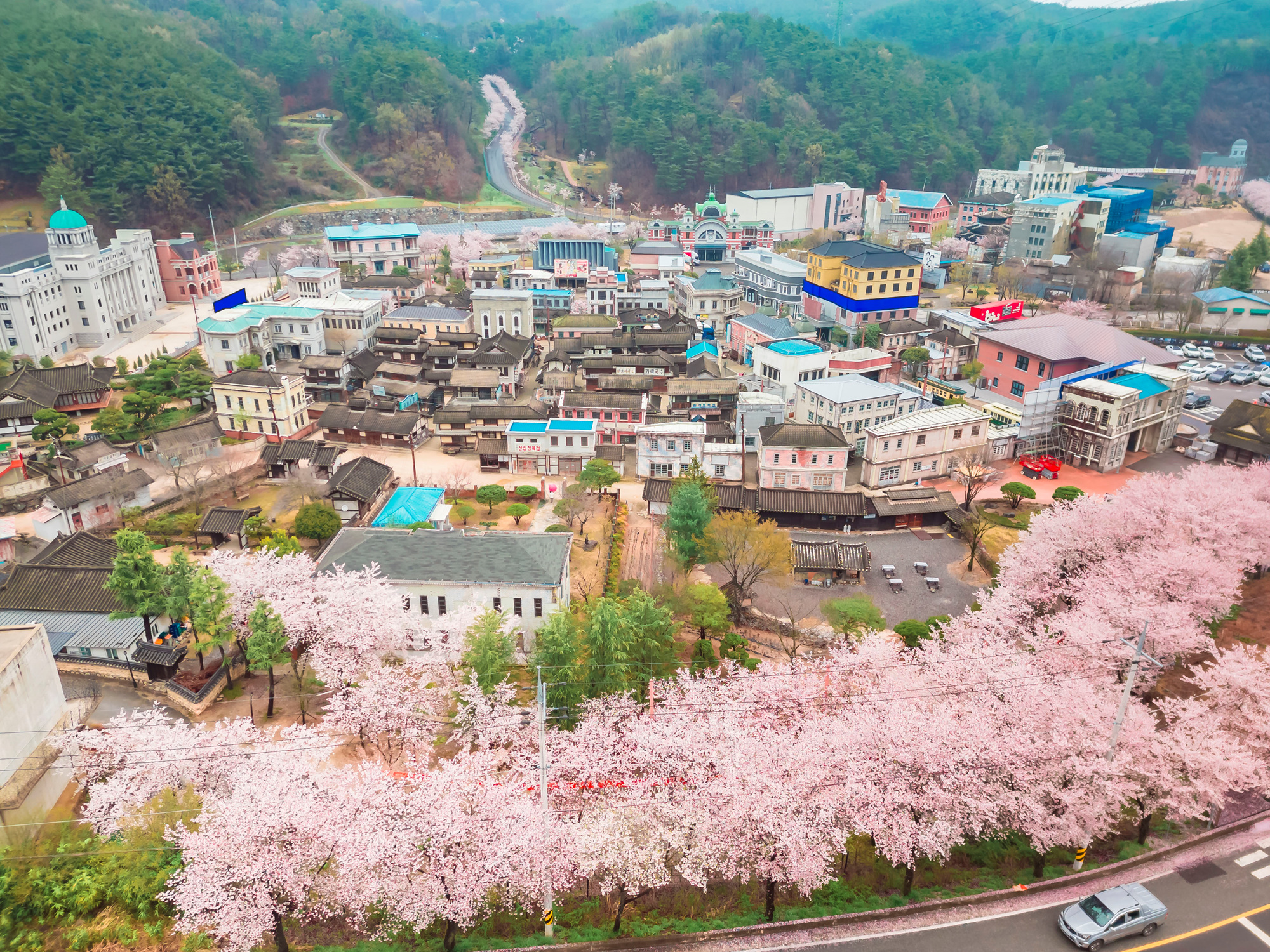 사계절 매력 넘치는 여행지 "합천영상테마파크"