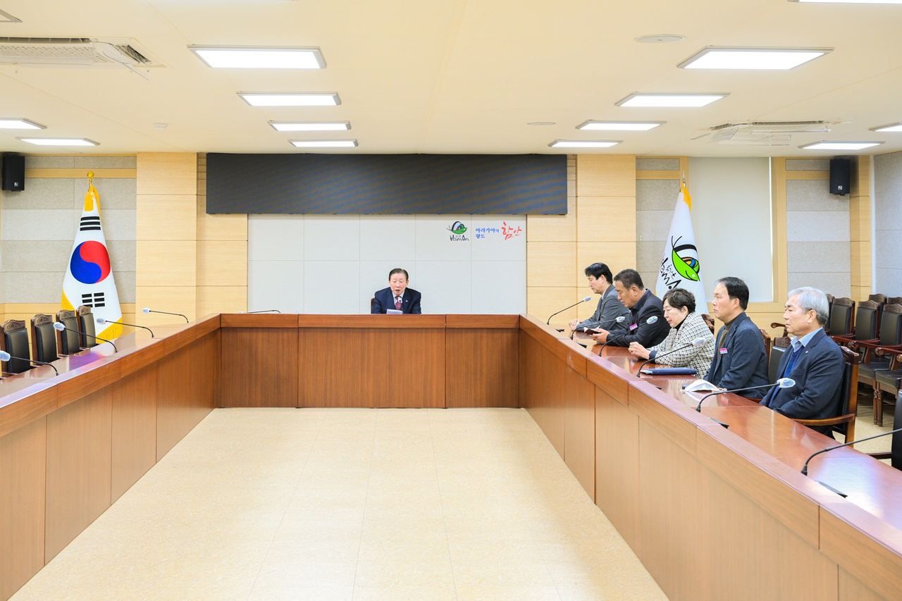 조근제 함안군수, 설명절 앞두고 직원들에게 명절 인사 전해