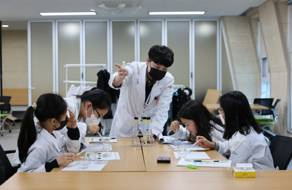 광주시, “과학체험교실서 과학자 꿈 키워요”