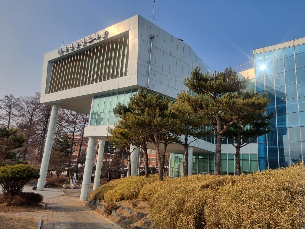옥천군민도서관 개관 시간 연장 운영