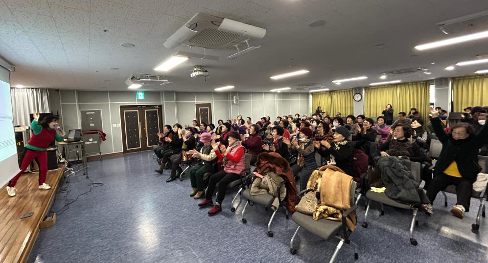 옥천군 노인복지관, 2025학년도 문화정보대학(노인스포츠단 등) 운영