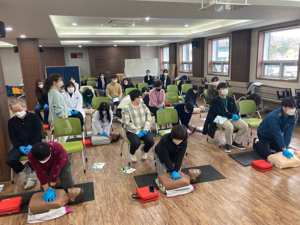 심폐소생술 및 응급처치 교육 참여하세요!