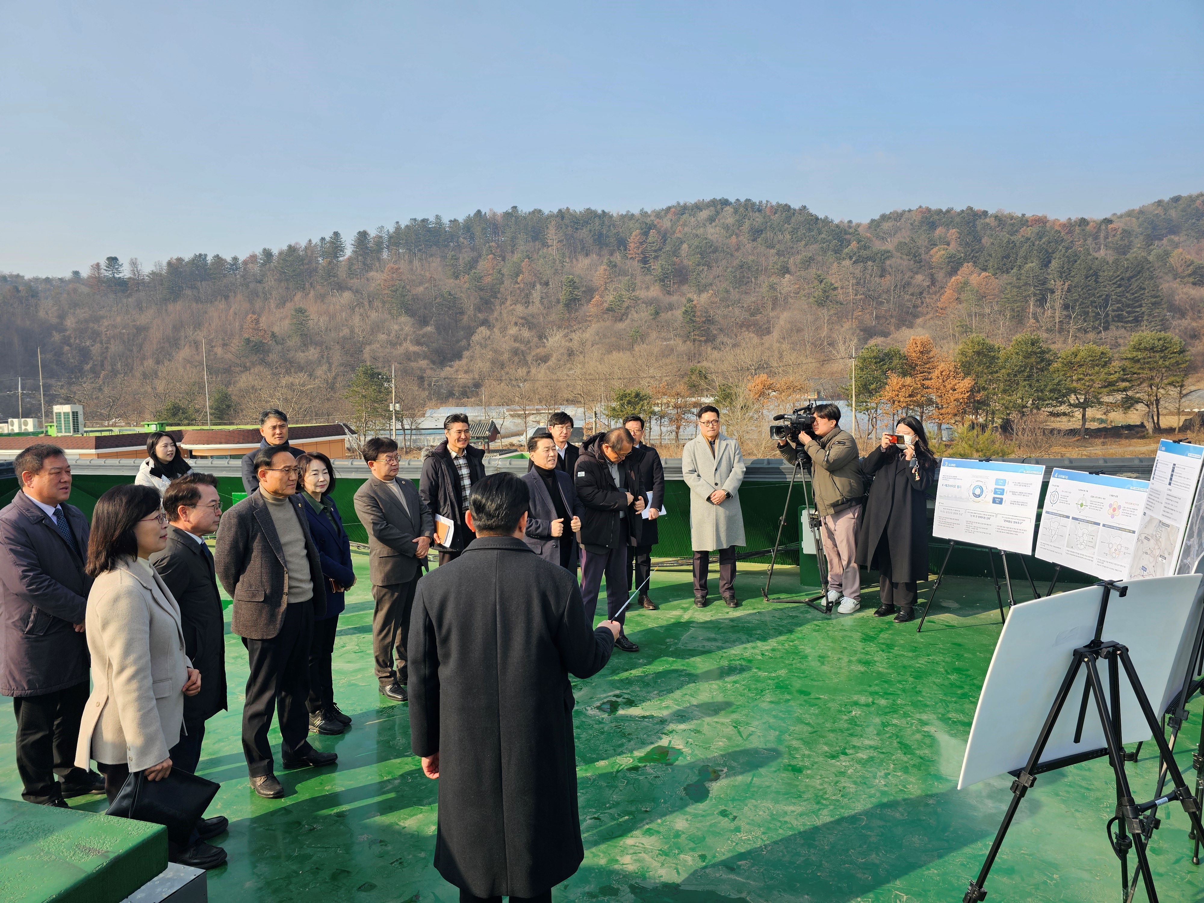 육동한 춘천시장, “미래 위한 투자”…기업혁신파크·도시재생 혁신지구 등 적극 설명