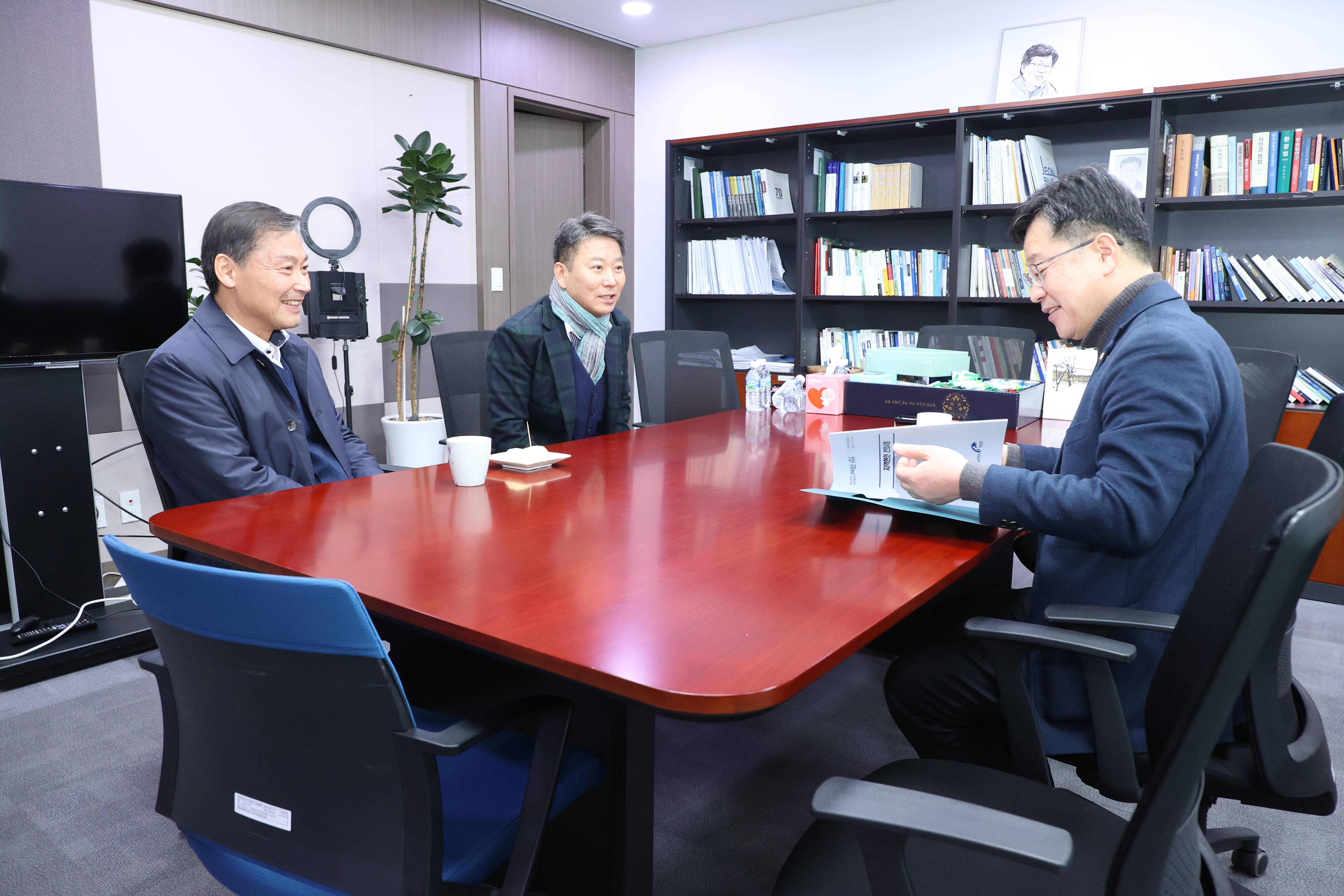 전춘성 진안군수, 현안 해결 위한 국회 방문