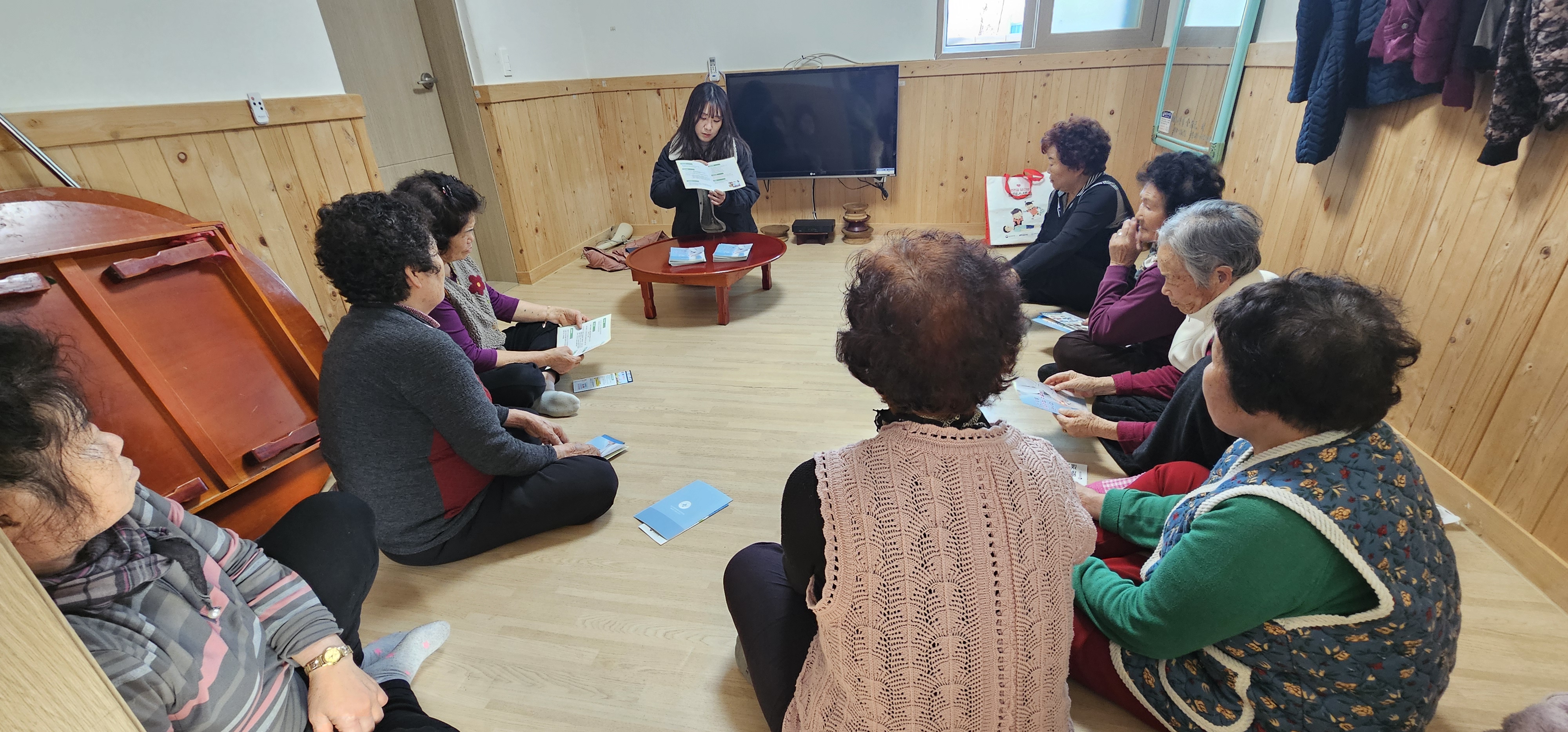 장수군, 노인 무릎 인공관절 수술비 지원