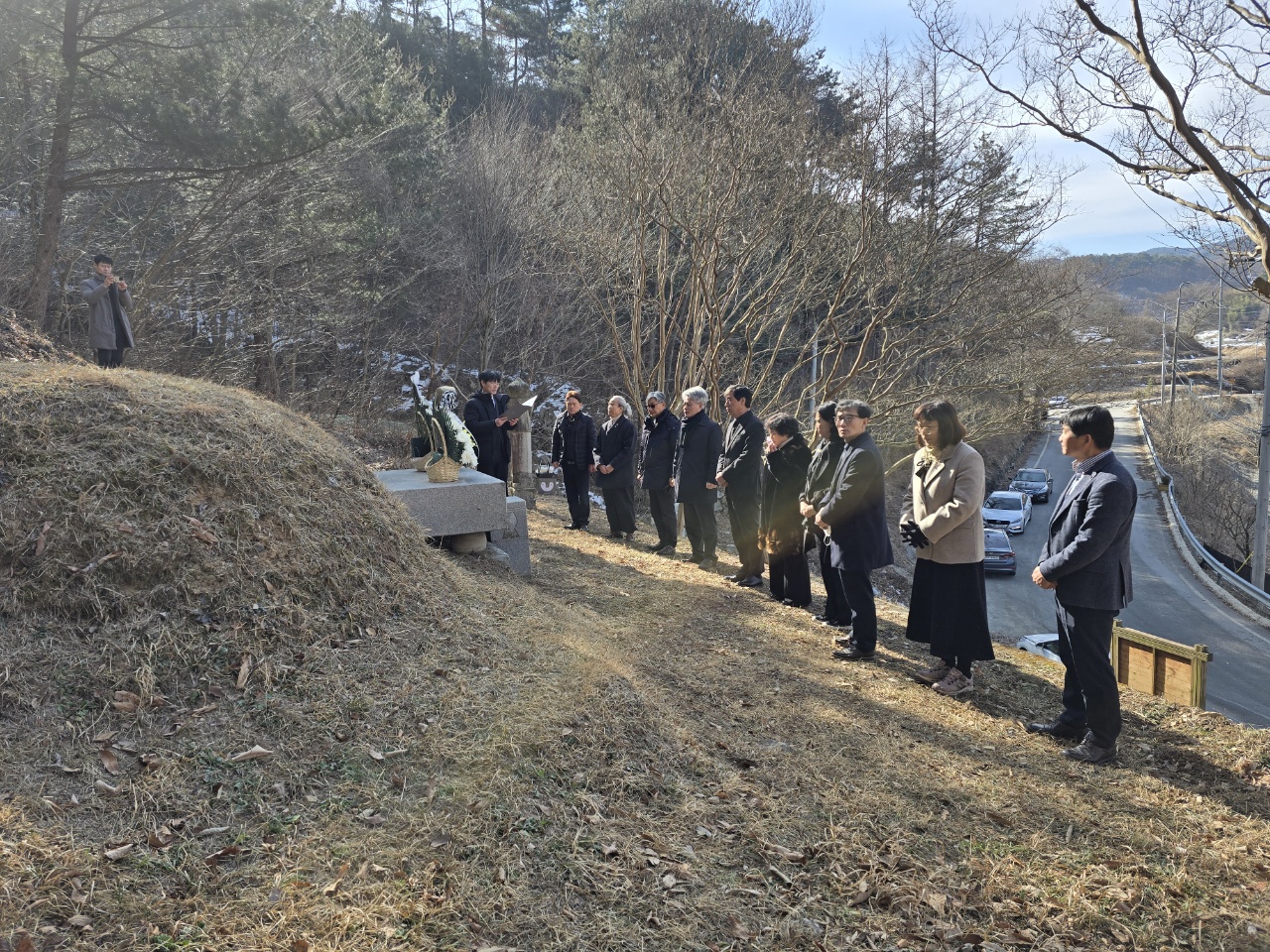 장수군, 광복80주년․삼일절 맞아 독립유공자 묘소 참배
