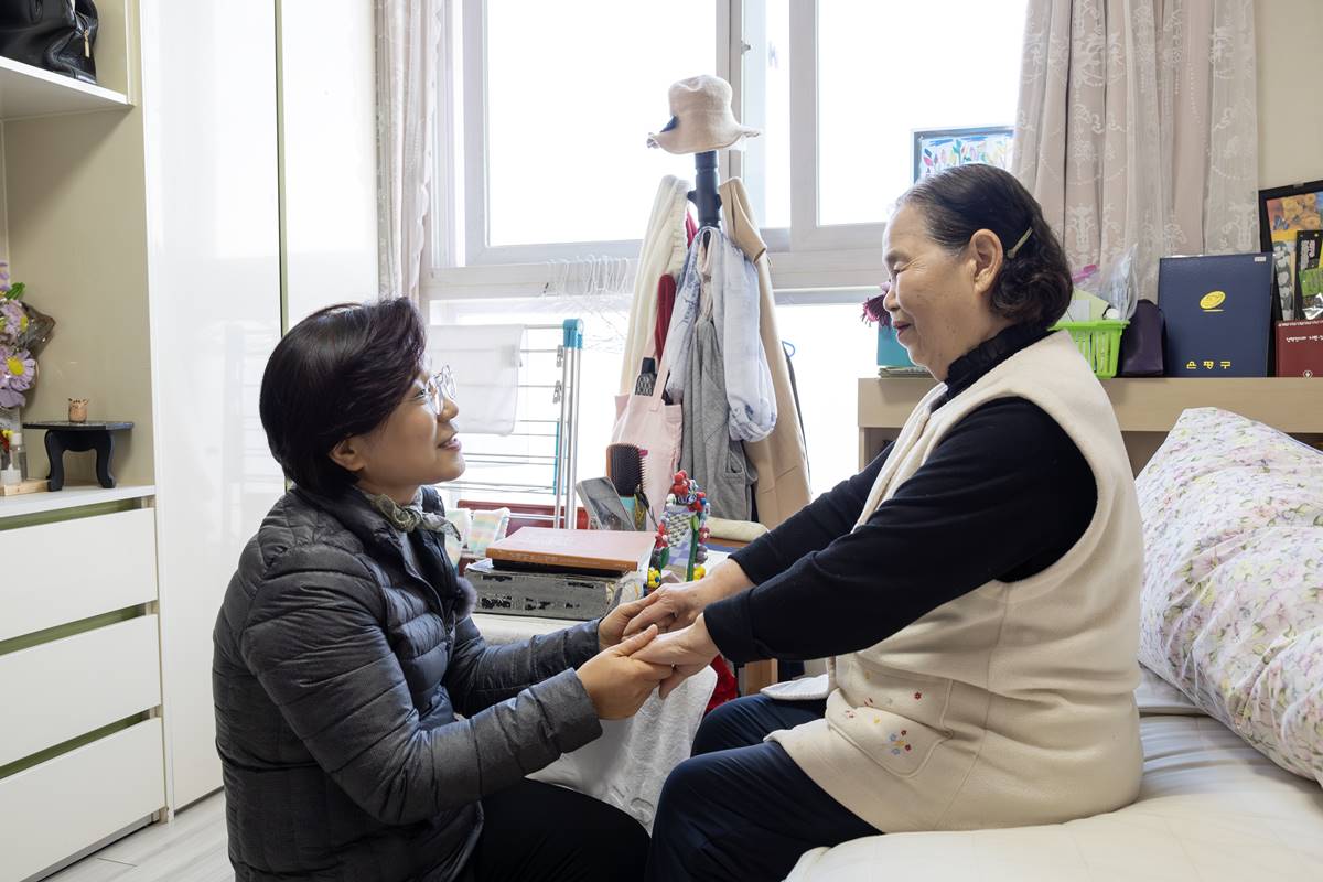 “은돌담을 아시나요?”…은평구, 돌담같이 튼튼한 돌봄서비스를 담다
