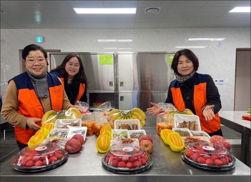 불광2동, 지역사회보장협의체와 ‘찾아가는 밑반찬 전달 사업’ 진행