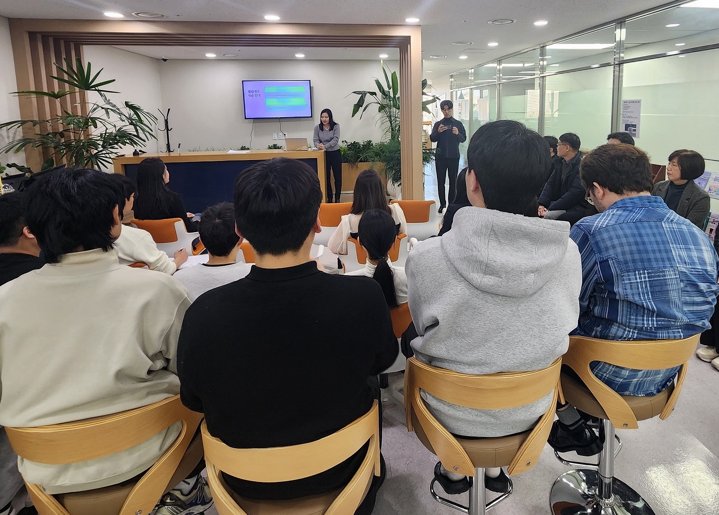 송파ICT청년창업지원센터, 13개 기업 입주…AI 활용 눈에 띄어