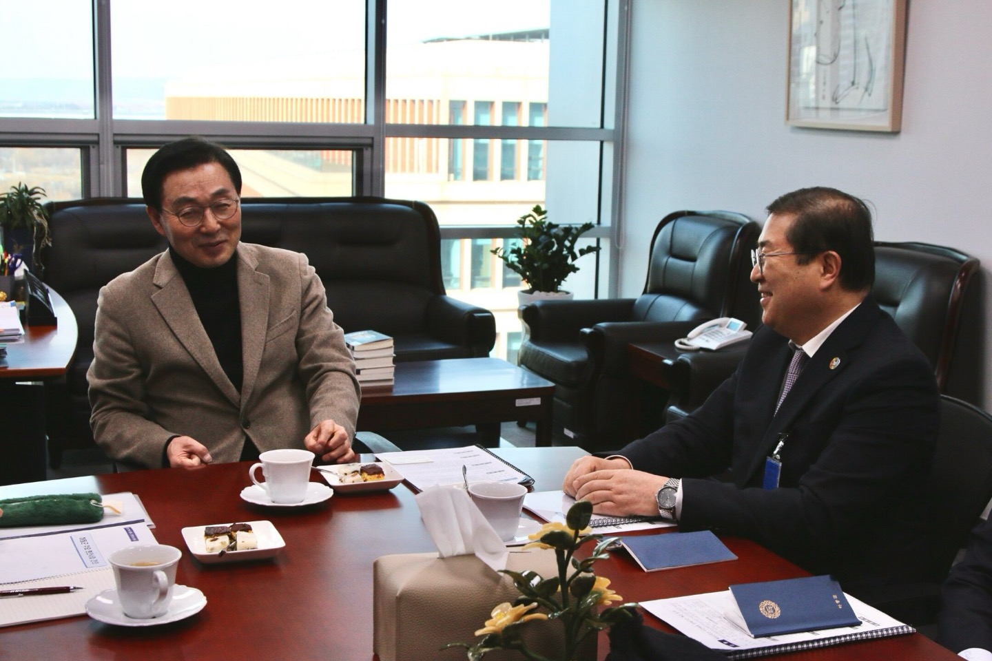 하동군, 국회 방문..예산 확보 및 현안 해결에 속도