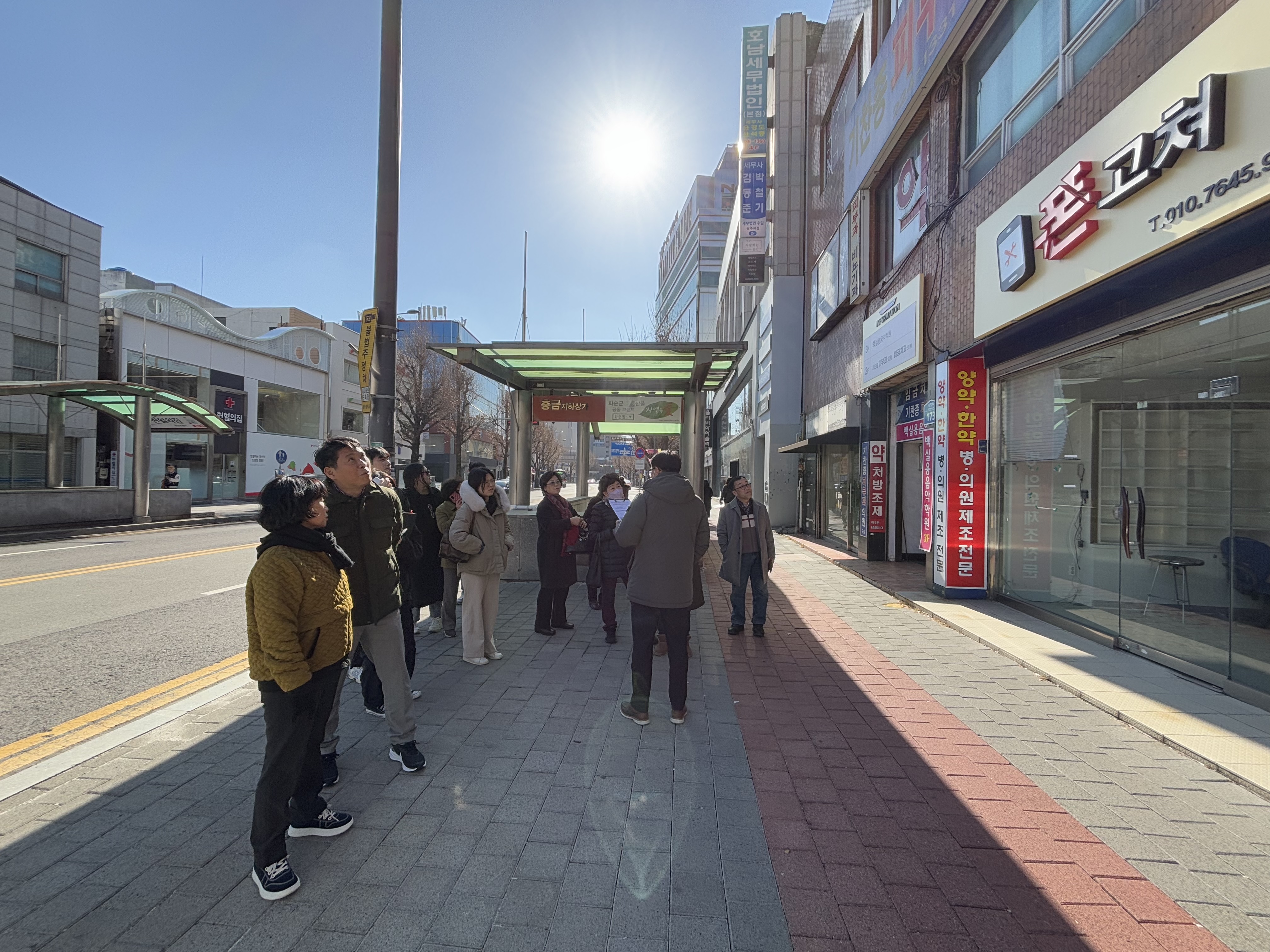 하동군, 간판개선사업 선진지 견학 “보아야 느낀다”