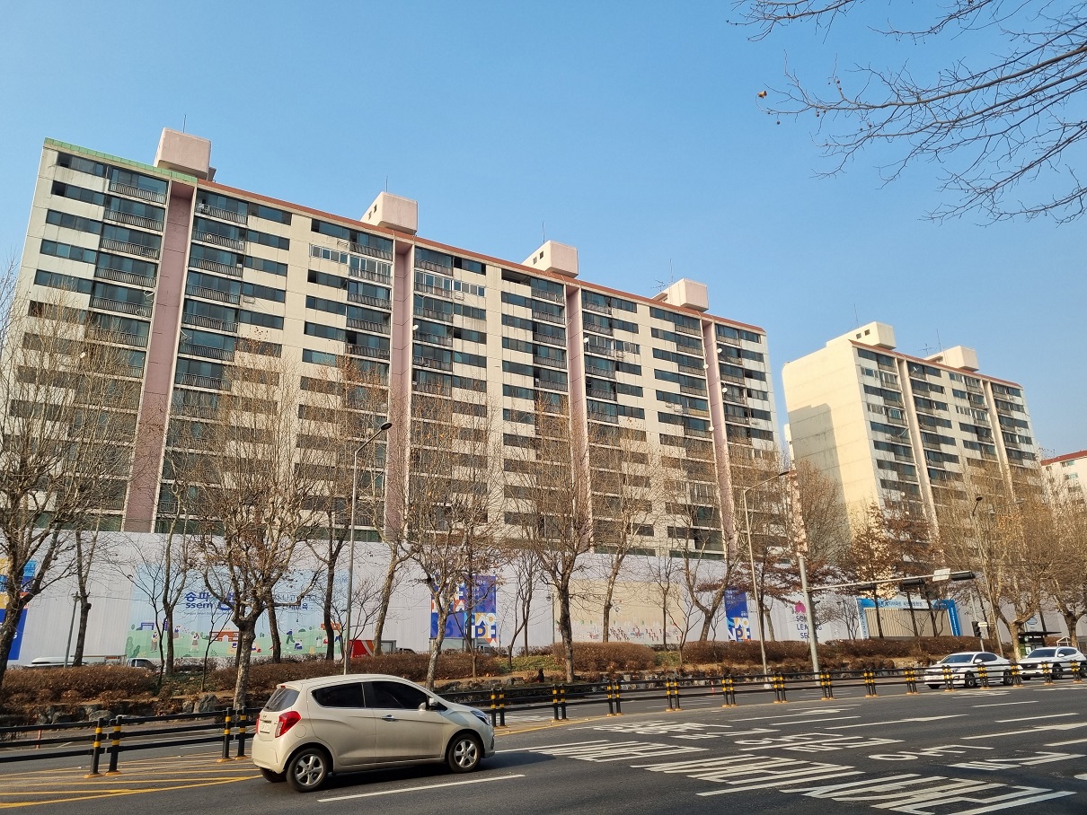 전국 최초 ‘수직증축’ 리모델링 송파성지아파트 준공