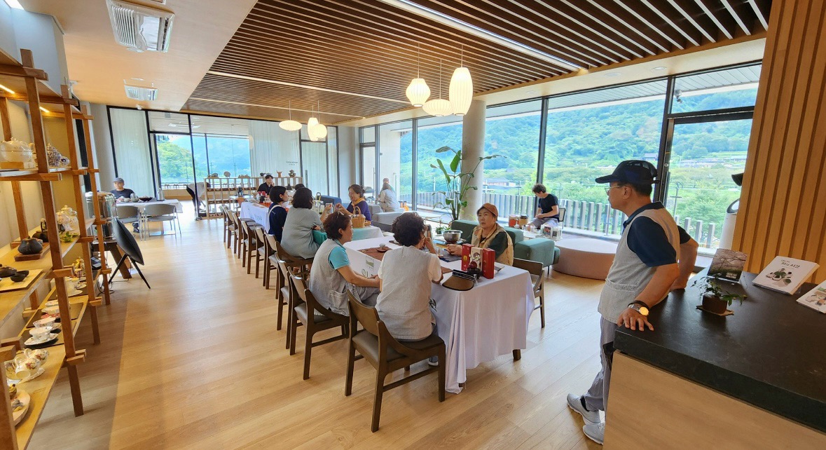 하동의 프리미엄 차(茶), 소비자와 만나다 – 매달 열리는 TEA 플리마켓 ‘잎장’행사 개최