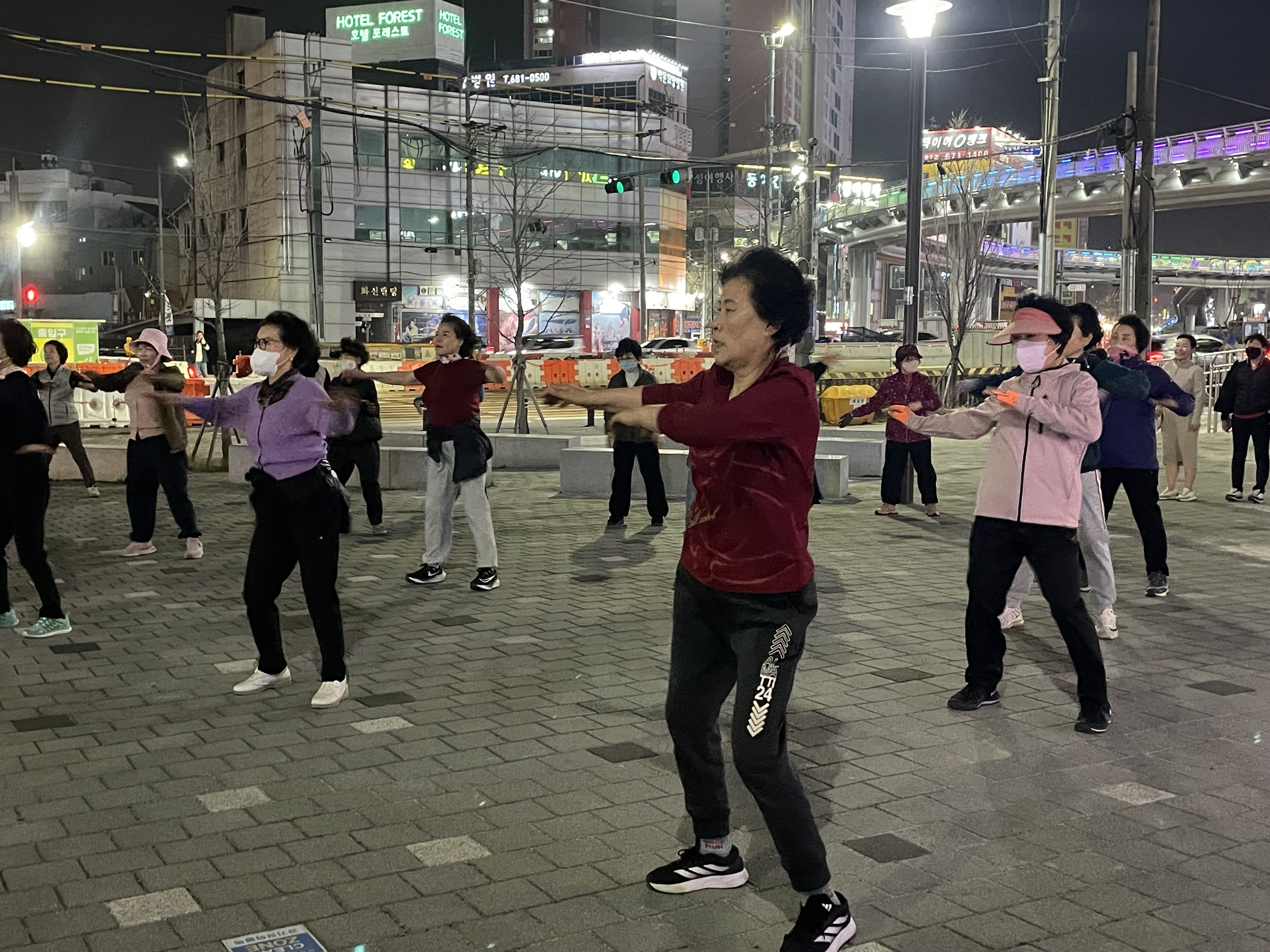 광주 남구, 봄기운 가득 ‘어울림 광장체조’ 기지개
