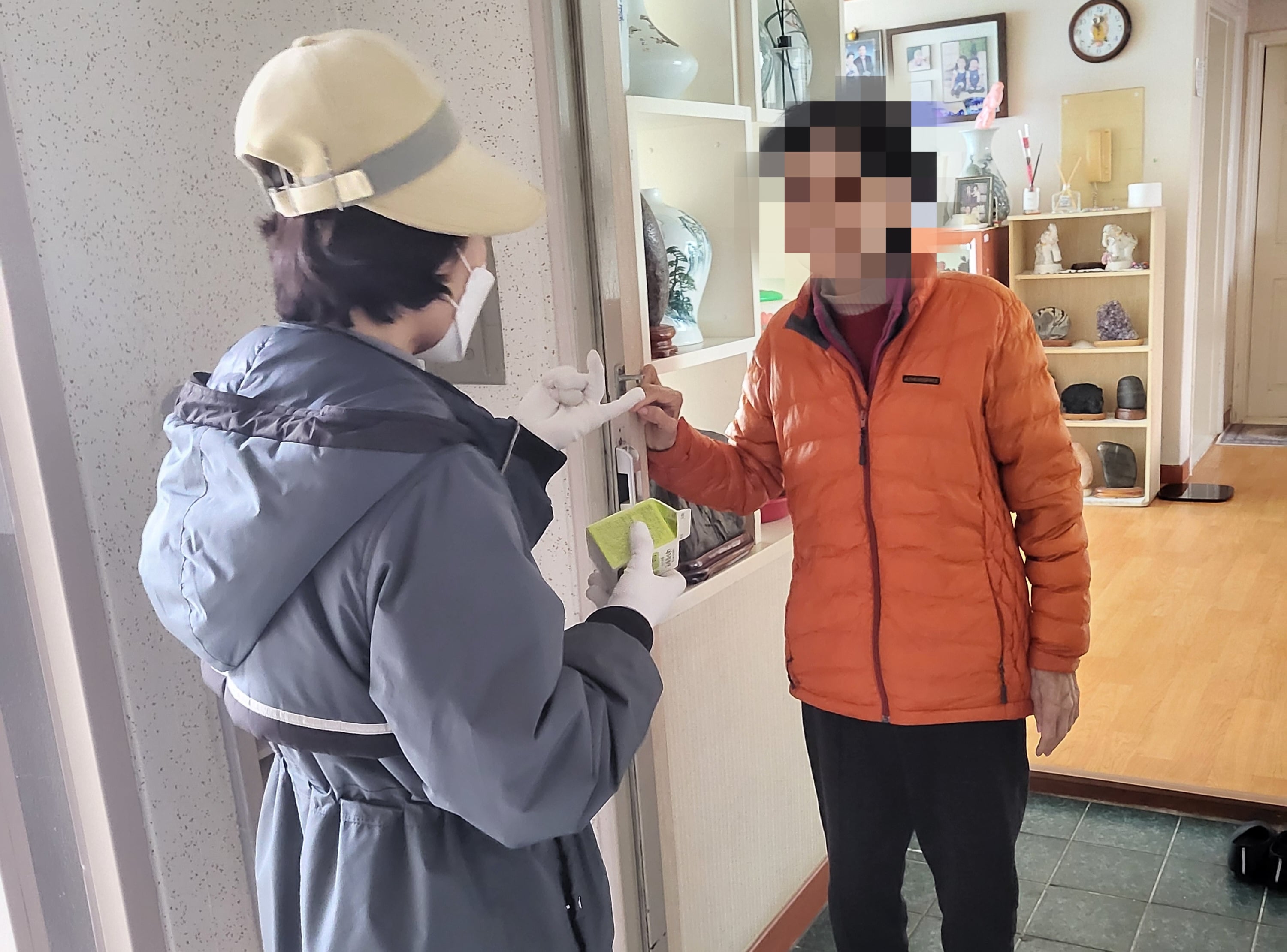 연수구, 취약계층에 물품 전달하며 안부 확인