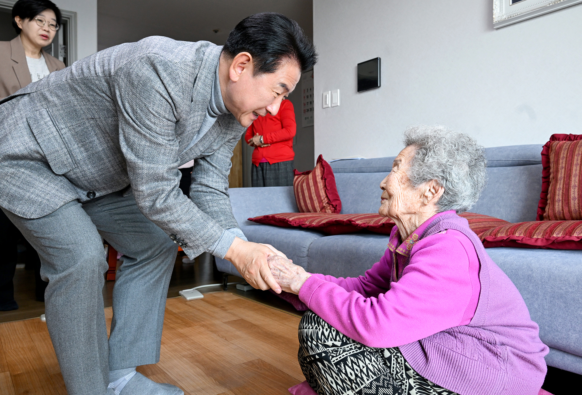 의정부시, 100세 생신 어르신 두 번째 축하 방문