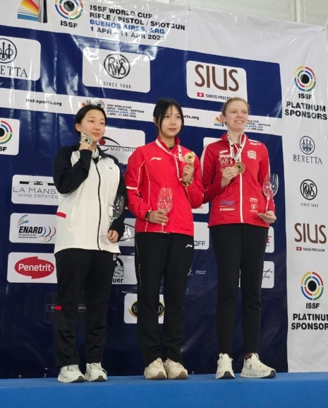 울진군청 사격팀 권은지, ISSF 월드컵 여자 10M 공기소총 한국신기록 경신!