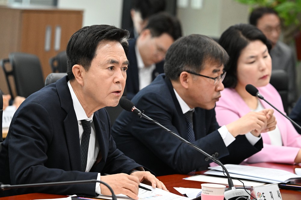 김태흠 지사 “정치적 구호에 흔들리면 안 돼”