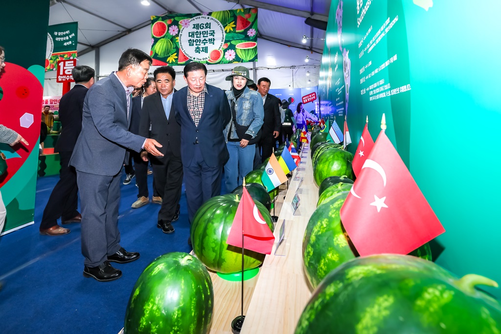 지역과 세대를 잇는 축제‥ 방문객 열기 뜨거워
군민 화합 큰잔치‘2025 함안군민의 날’행사 성료