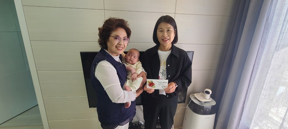 괴산군 문광면지역사회보장협의체, ‘문광면에 잘 왔네~!’ 출생아 백일 축하금 지원