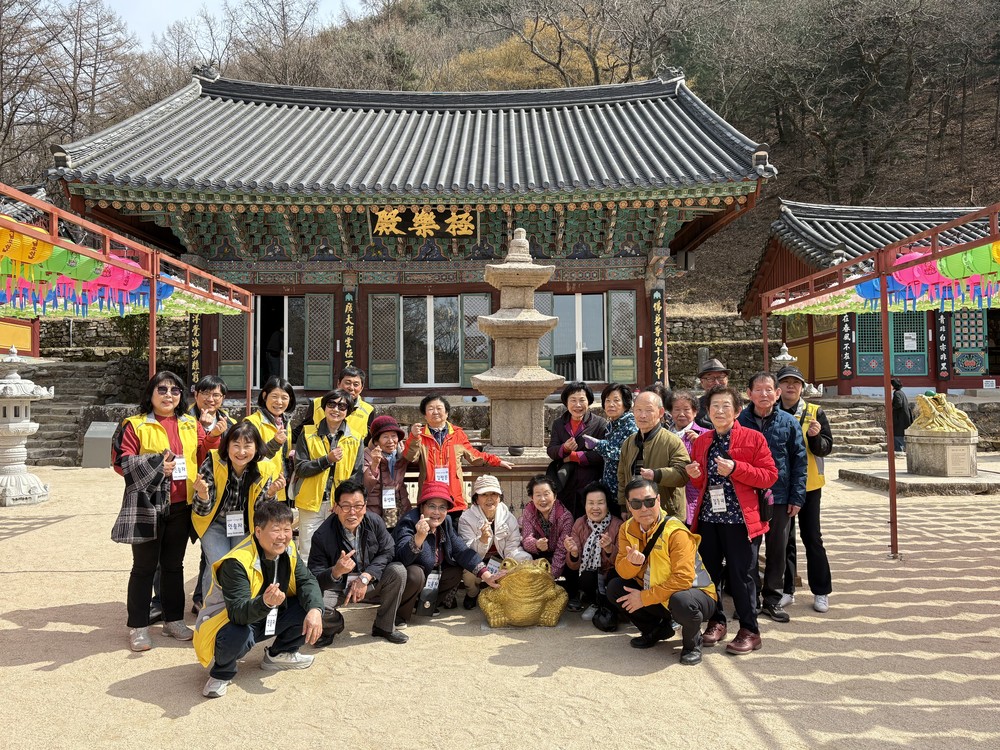 사상구 덕포2동 지사협,‘ 행복한 봄날, 어르신 나들이 동행 ’