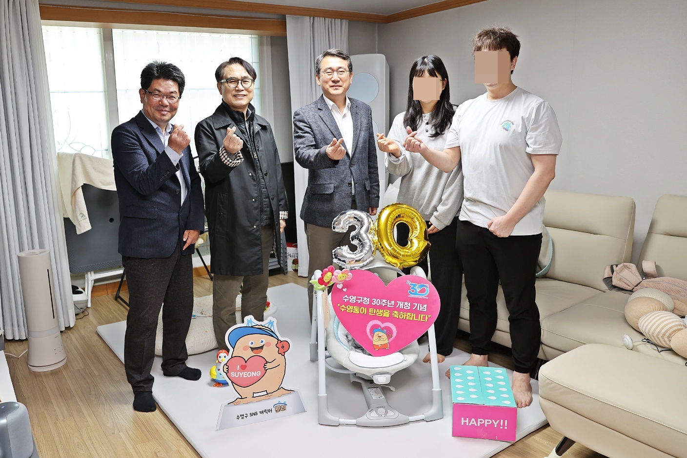 수영둥이 탄생을 축하합니다.