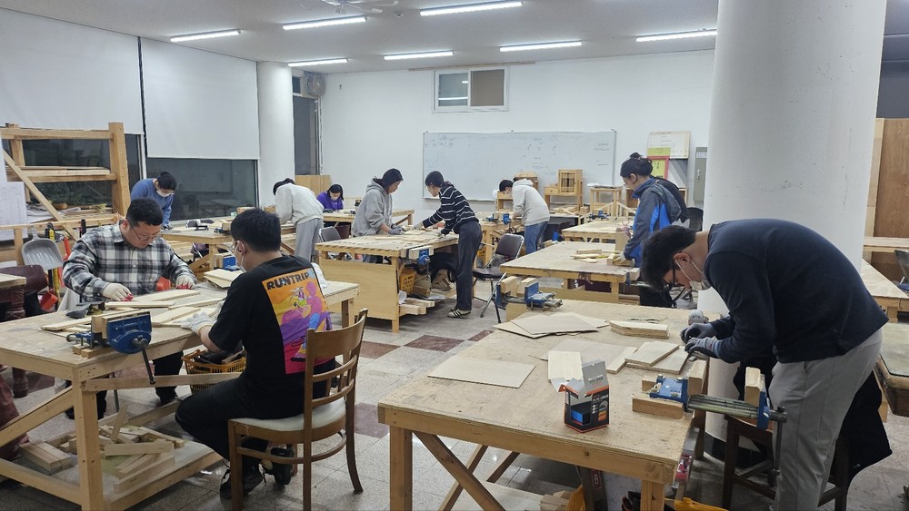 사하구, 청년 대상 ‘집수리 목공 기초 교육’ 성료… 실생활 밀착형 자기계발 기회 제공