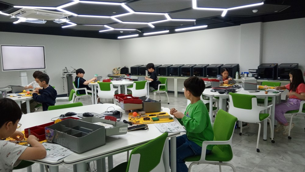 진천군 창의미래교육센터, 토요상시 코딩 교육 과정 운영