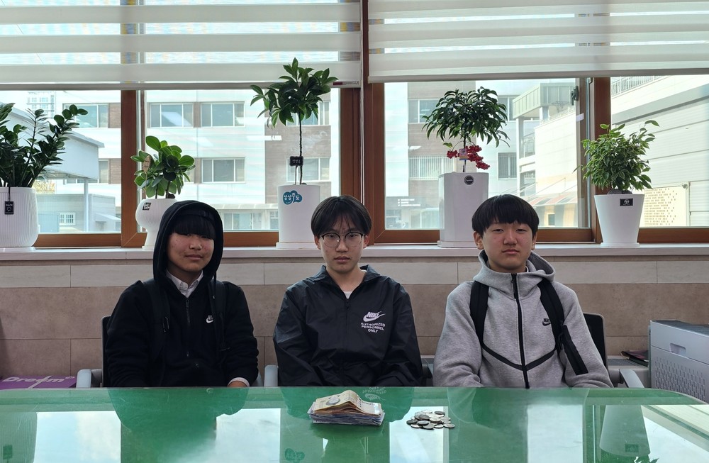 상주중학교 ·남산중학교 학생들
영남지역 산불 피해 특별모금 동참