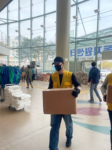 안동 산불피해 이재민 위한 자원봉사의 손길 이어져