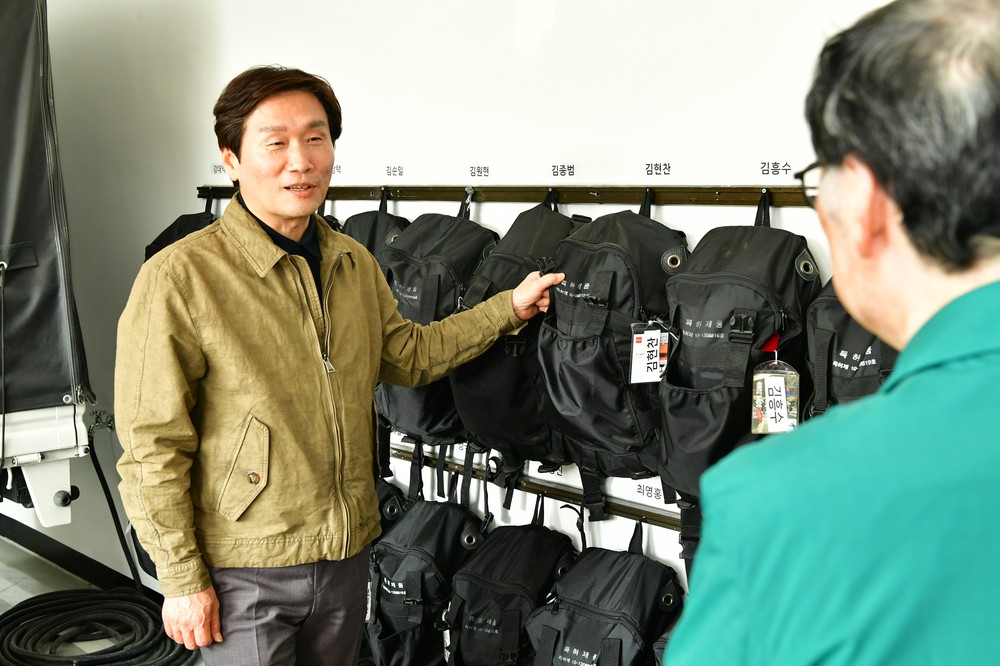 조현일 경산시장, 산불대응센터 방문해 진화대원 격려