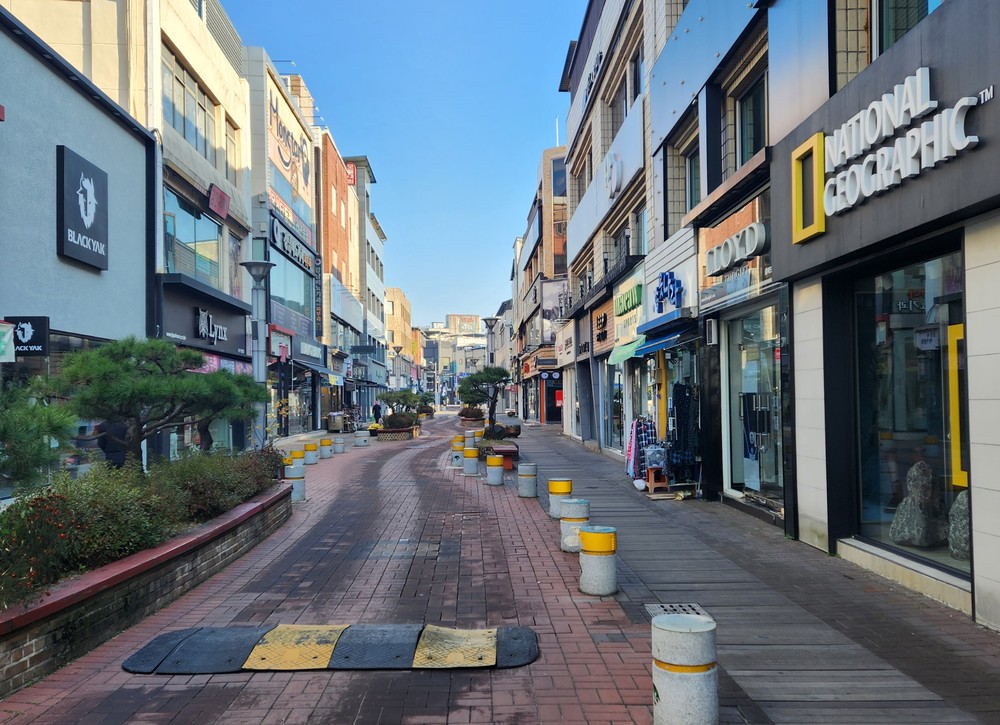 영주시, 전통시장 빈 점포 창업 지원사업 신청기간 연장
만 49세 이하 예비창업자에게 창업비·임차료·멘토링까지 종합 지원