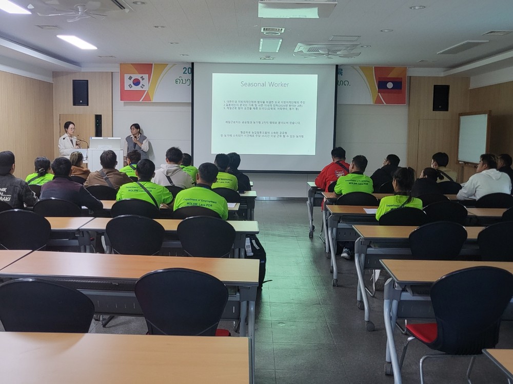 화순군, 라오스 외국인 계절근로자 2차 입국