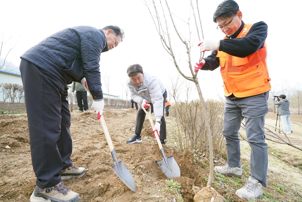 광주시, 제80회 식목일 기념 나무심기 행사 개최
