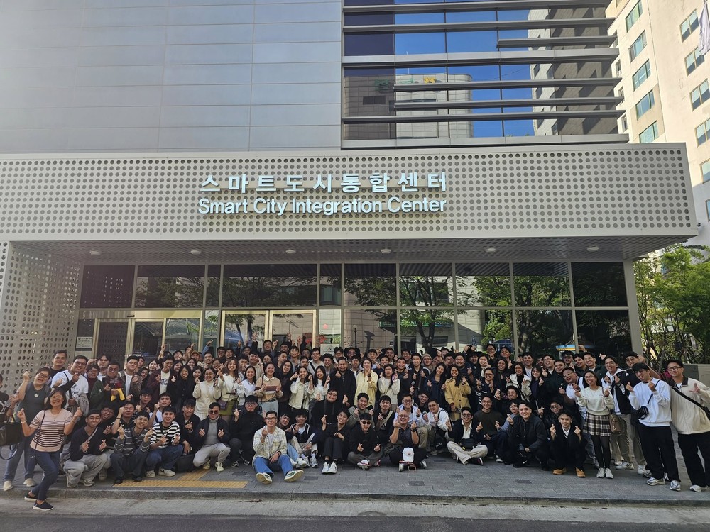경기관광플랫폼 관광명소로 소개된 ‘안양시 스마트도시통합센터’…필리핀 대학교, 졸업여행 왔다