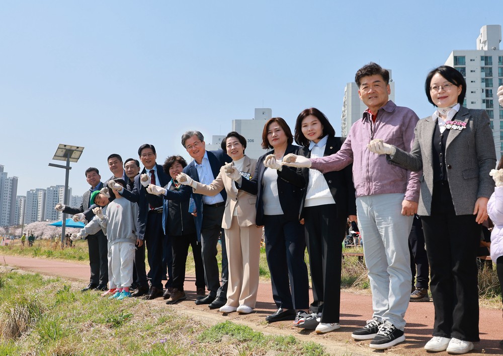유성구 전민동, ‘갑천 봄나들이 축제’ 성료